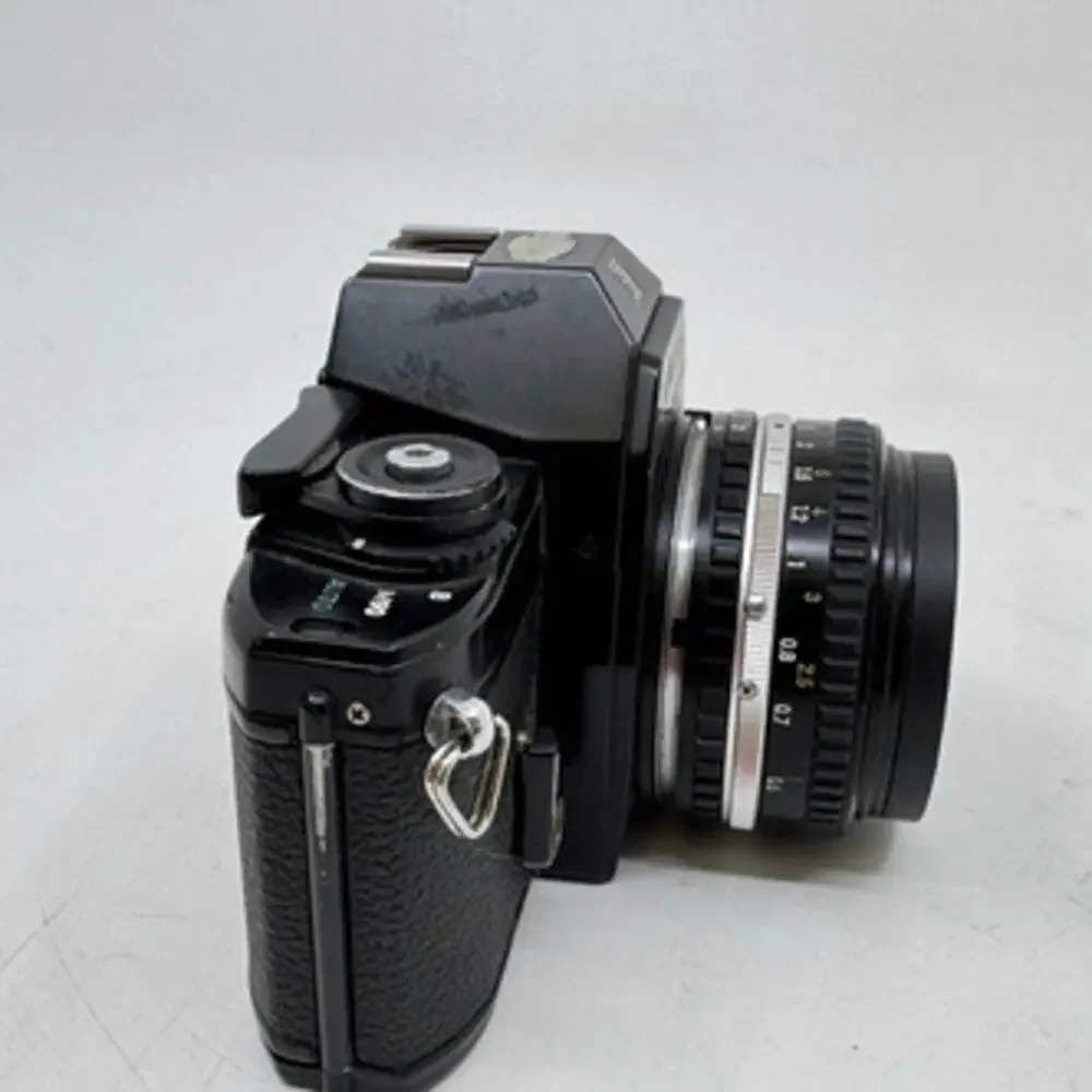 Nikon vintage em